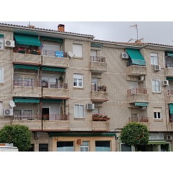 Piso en Avda. Pureza Canelo. MORALEJA